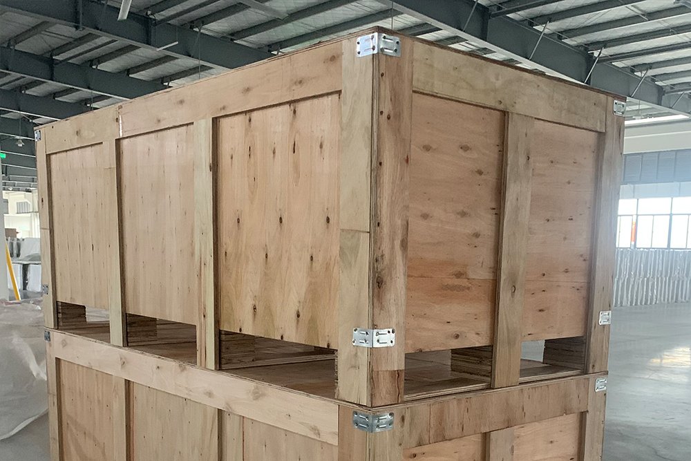 freestanding solid surface bathtub packing wooden crate